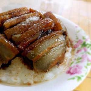 美味的夹沙扣肉