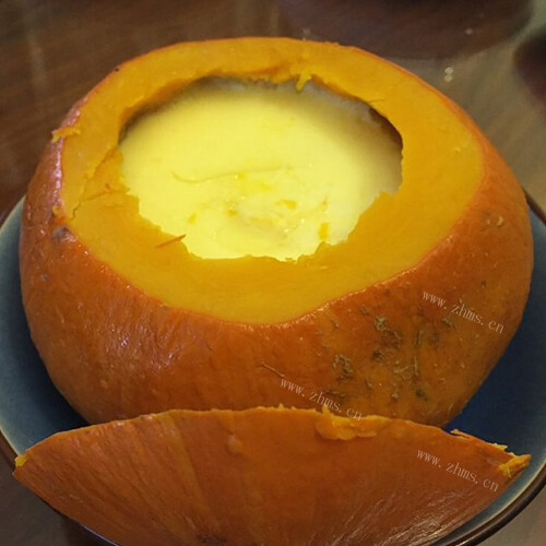 香软南瓜牛奶炖蛋