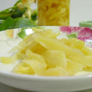 下饭必备腌姜片