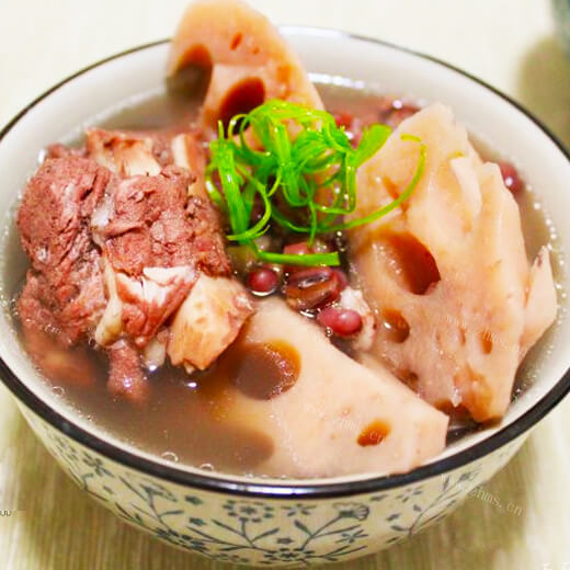 清淡花生莲藕煲扇骨