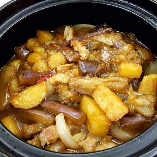 好吃的土豆茄子白菜煲