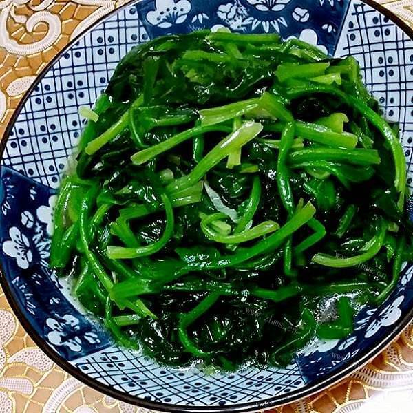 简单的风味溜菠菜