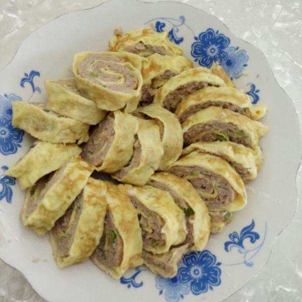 金灿灿的如意蛋肉卷