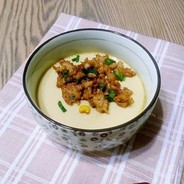 美味的肉泥蒸鸡蛋