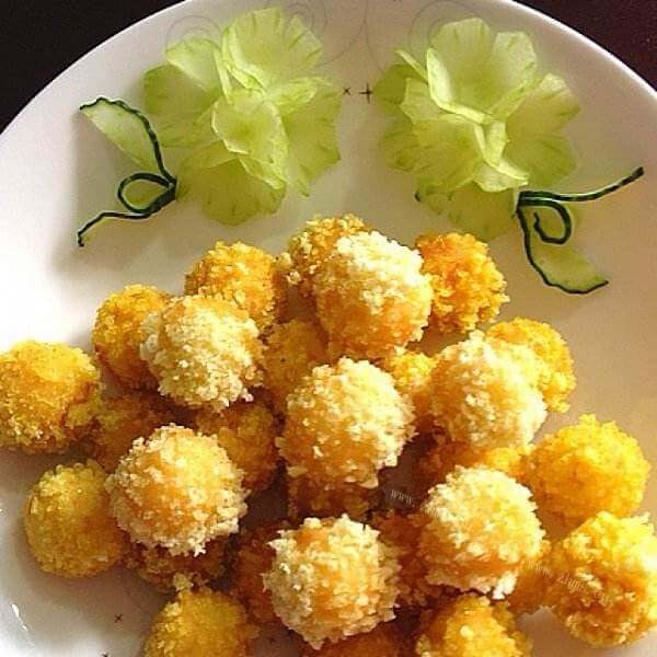 美味的芝士鸡茸球