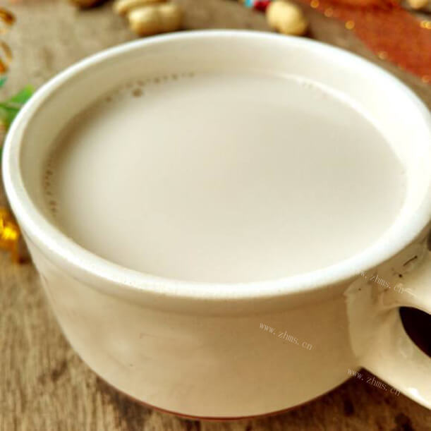美味的花生山药豆浆