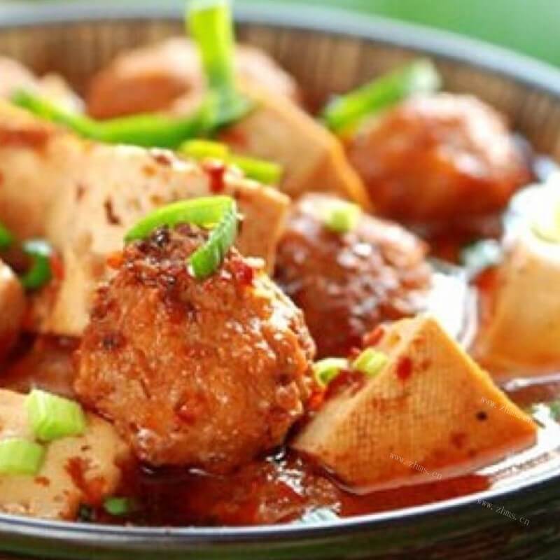 美味的豆腐焖猪肉