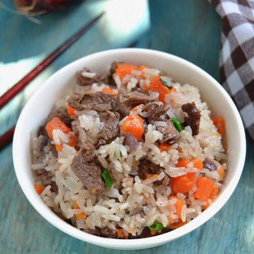 风味牛肉抓饭