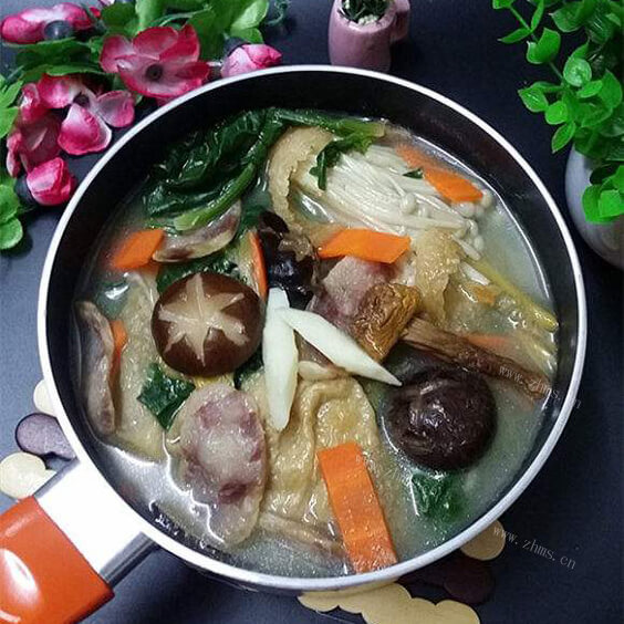营养的浓汤大杂烩
