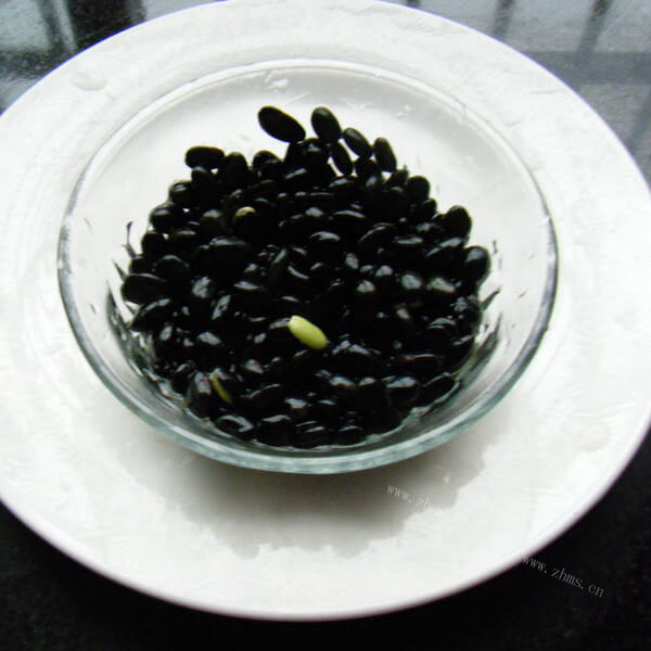 美味补肾乌发黑豆