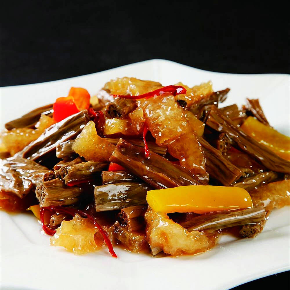 美味鸡脯烩黑腐竹