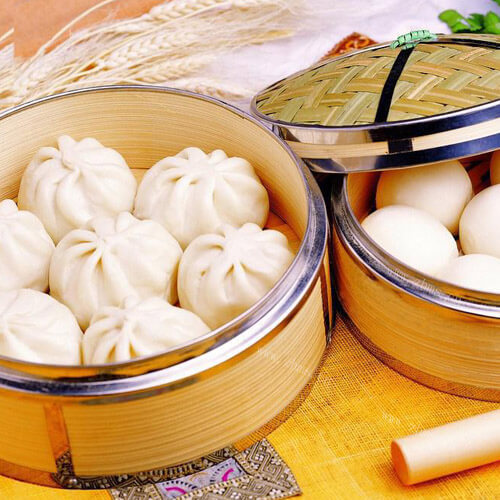 美味的白菜鸡蛋粉丝包