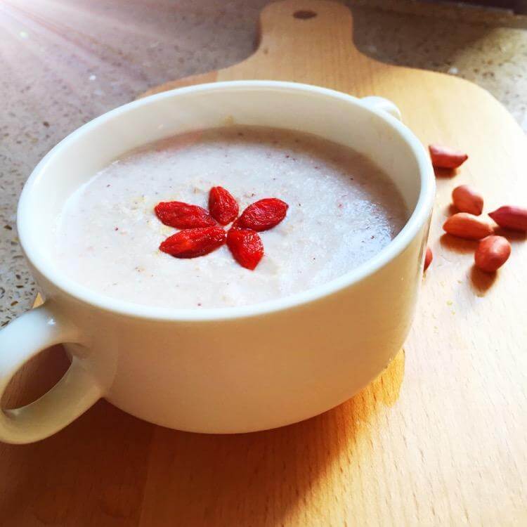 营养的花生燕麦米糊
