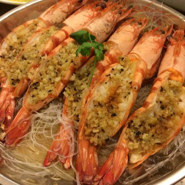 鲜香的蒜蓉大虾粉丝