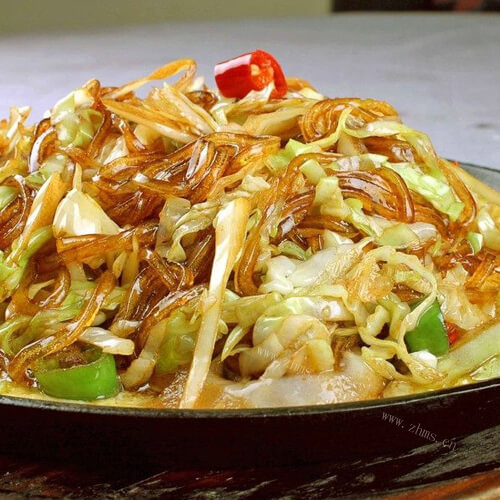 美味的番茄包菜