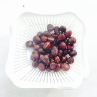 香甜糖炒橘味栗子做法图解2)