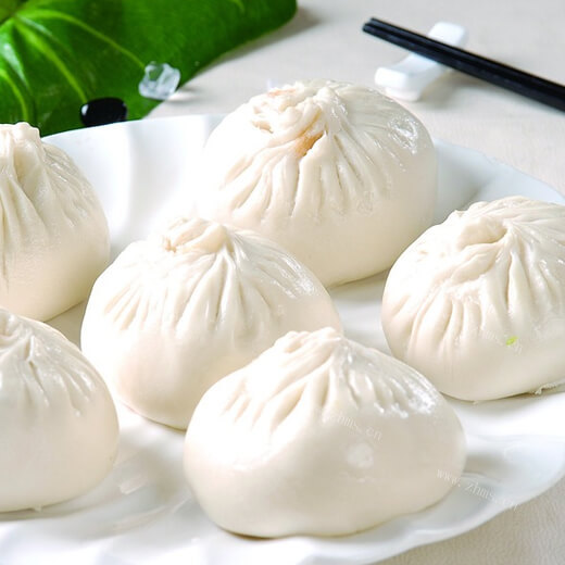 美味的莴笋叶大包