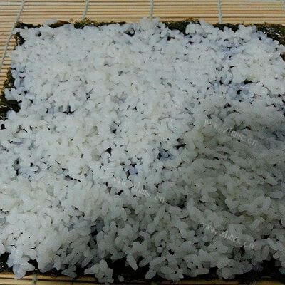 美味的紫菜包饭便当做法图解2)