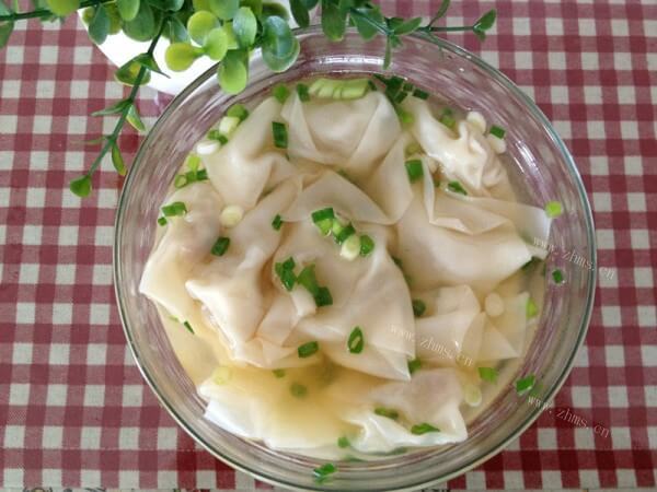 便捷美味的香菇猪肉混沌做法图解8)