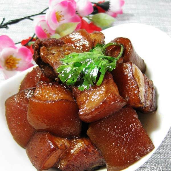 香喷喷的干煸红烧肉
