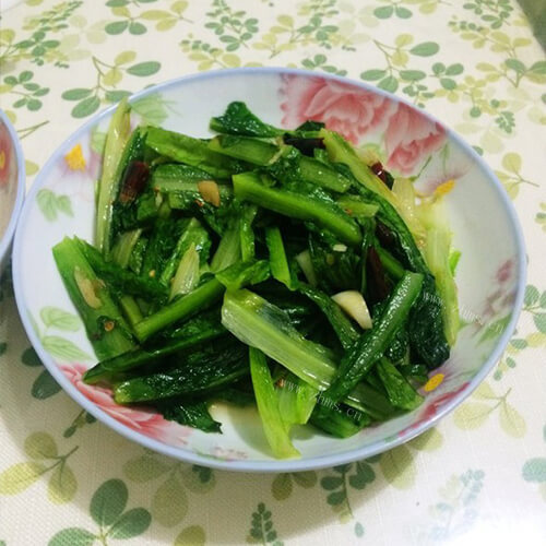 美味的炒莴笋叶子