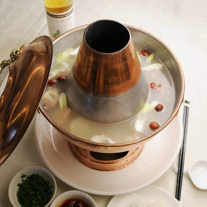 美味东北炭火锅