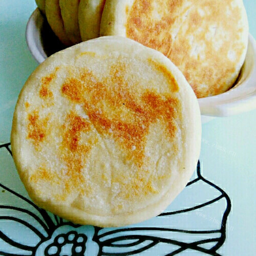 美味的原味发面饼