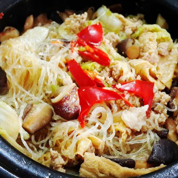 家常五花肉粉丝煲