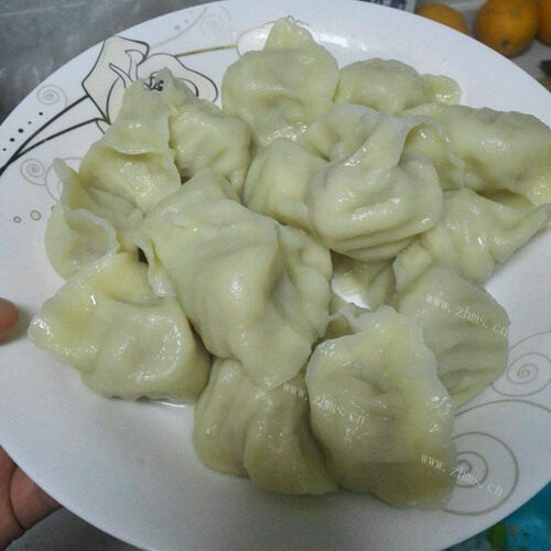 可口的茄子韭菜虾皮饺
