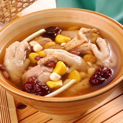 鲜美的眉豆煲猪脊骨