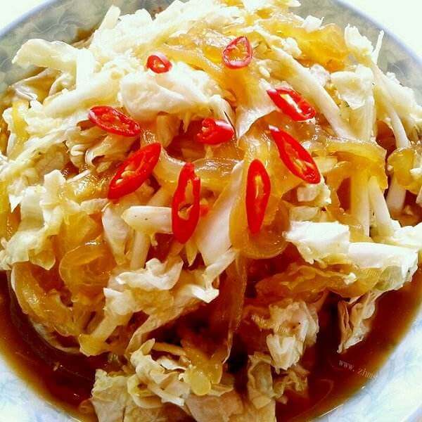 家常的白菜心拌杏鲍菇