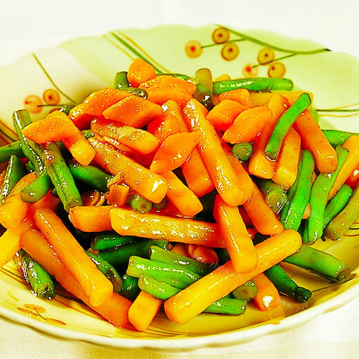 美味的猪肉炖茄子豆角土豆