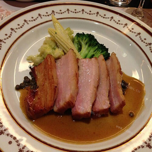 美味的黄豆酱炆黄豆腩肉