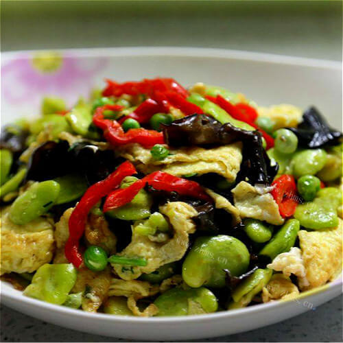素食营养木耳炒蚕豆