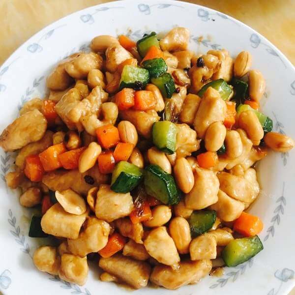 美味的宫保鸡丁简易版