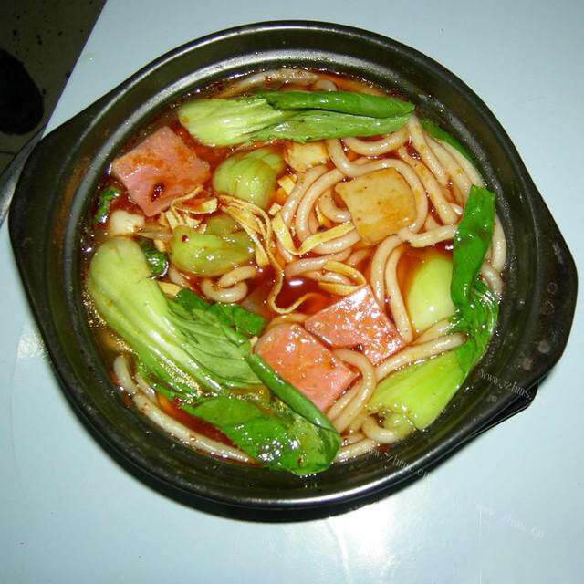 爽滑猪肉土豆粉汤