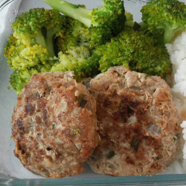 美味的牛肉饼饭