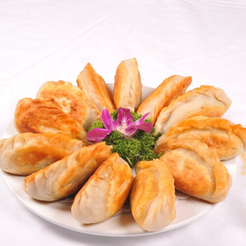 劲道可口的汤面菜饺