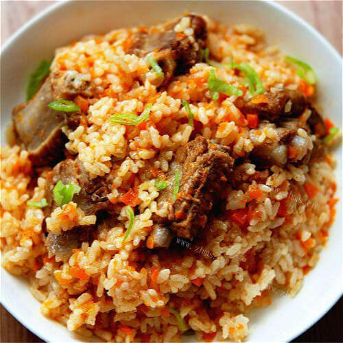 美味的五花肉手抓饭