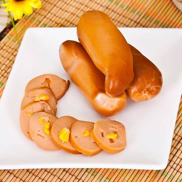 美味的鸡肉玉米肠