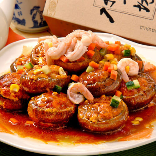 鲜美的豆腐香菇酿青椒