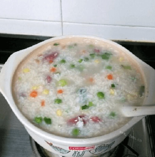 营养的白菜牛肉小米粥