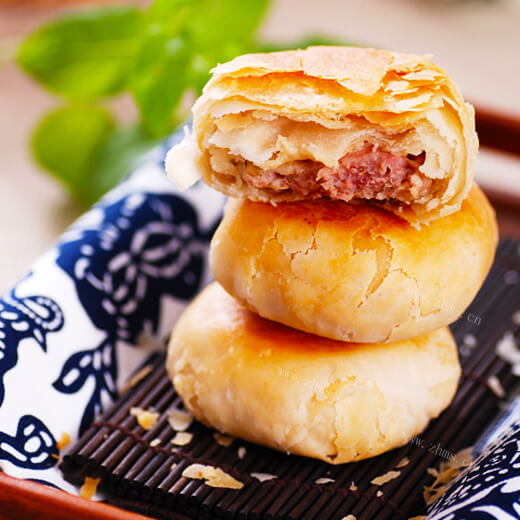 酥香的苏式鲜肉小月饼