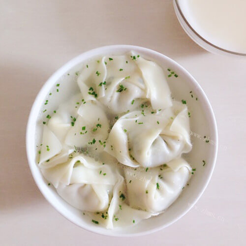 好吃的油菜馄饨和洋葱馄饨