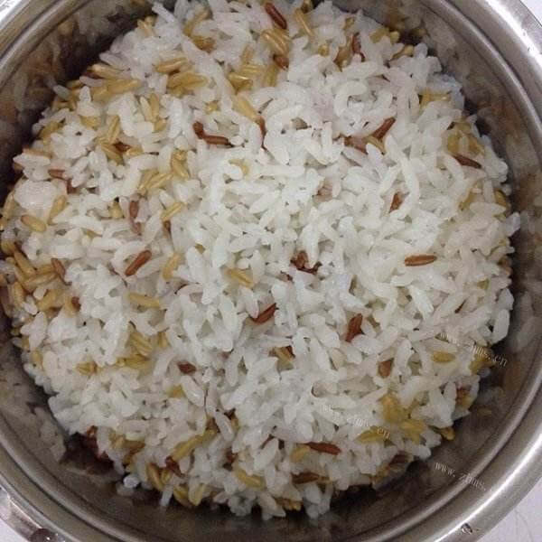 可口的杂粮炊饭