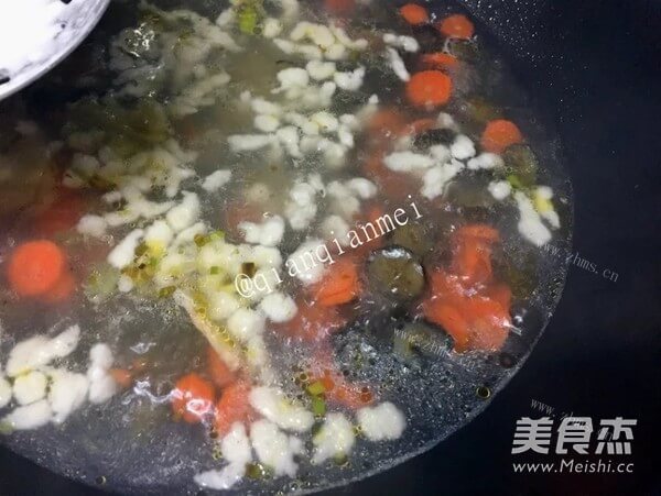 暖胃的海参疙瘩鸡蛋汤做法图解6)