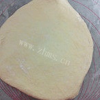 自制蔬菜披萨做法图解9)