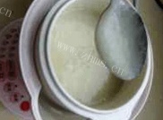 美味的白菜苹果米糊做法图解4)