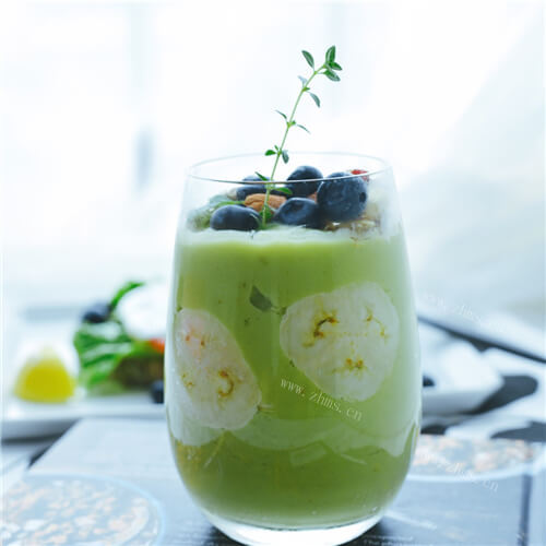 自制香蕉牛油果老酸奶