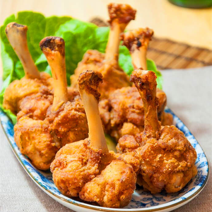 美味的咸香鸡翅